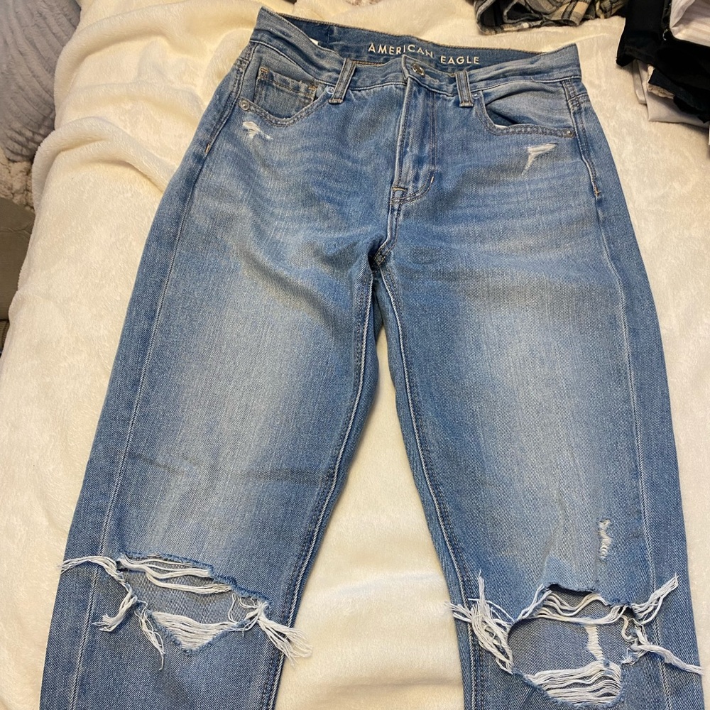 American Eagle Mom Jeans